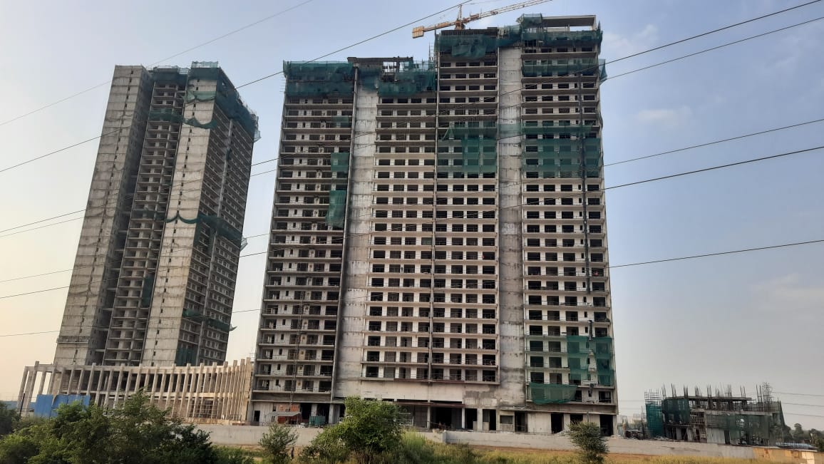 Krisumi Waterfall Residences