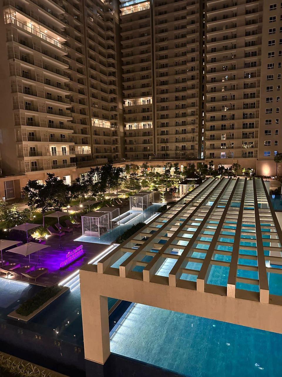 DLF One Midtown