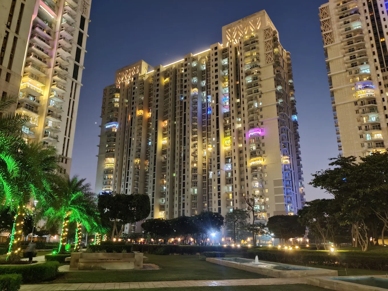 3 BHK 1975 Sq.Ft. Apartment for Sale in DLF Park Place