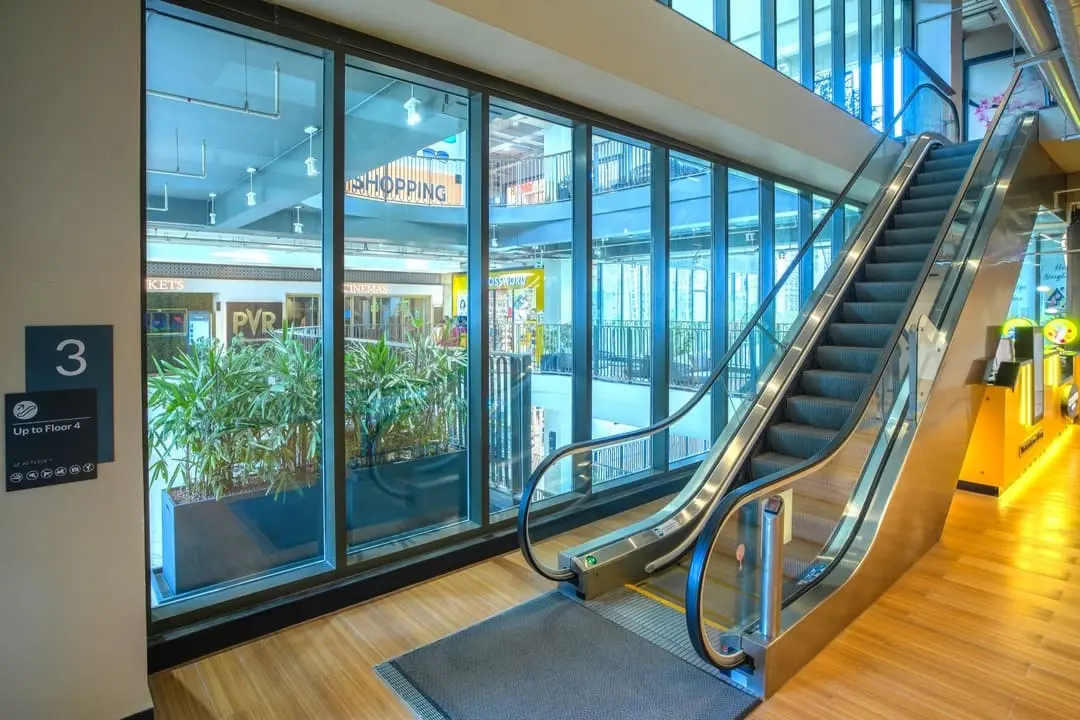 DLF Midtown Plaza