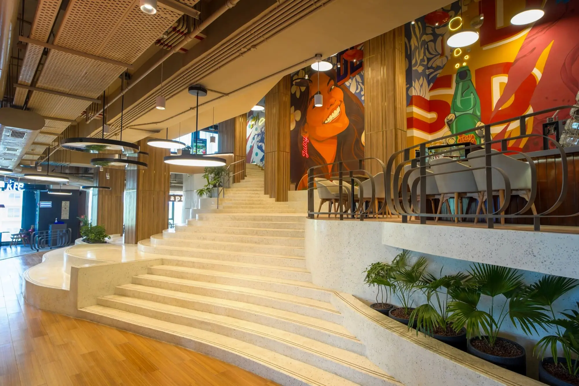 DLF Midtown Plaza