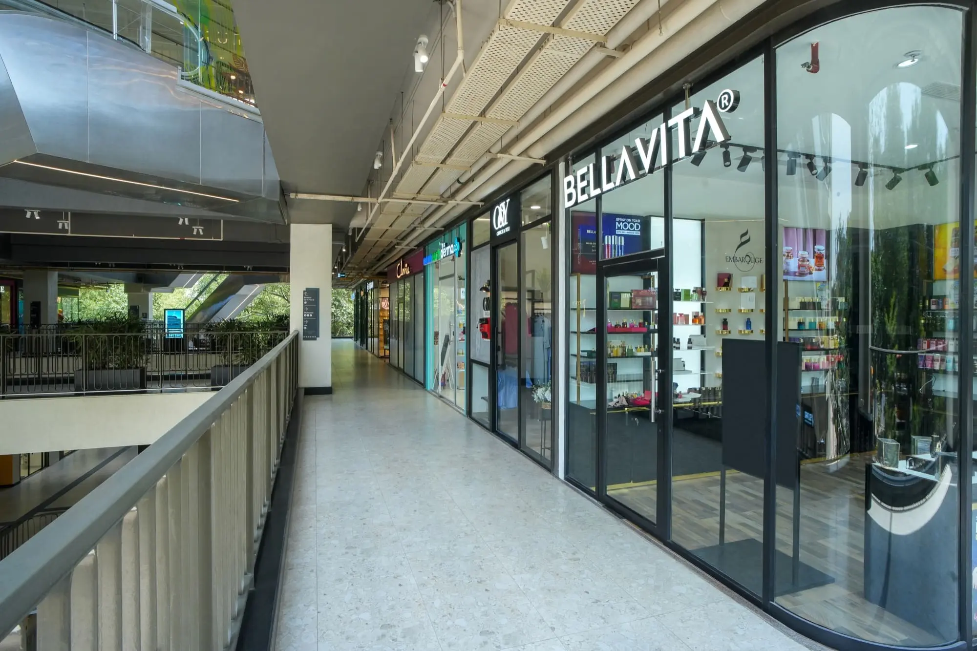 DLF Midtown Plaza
