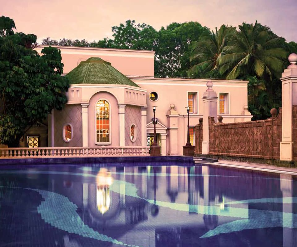 Hiranandani Gardens Canna clubhouse