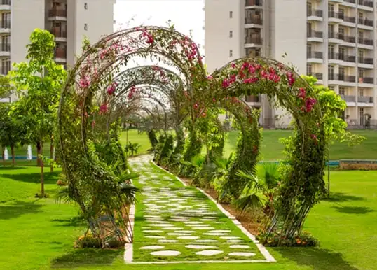 Central Park Resorts Heart Promenade