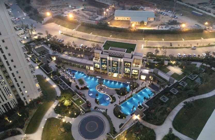 DLF The Crest
