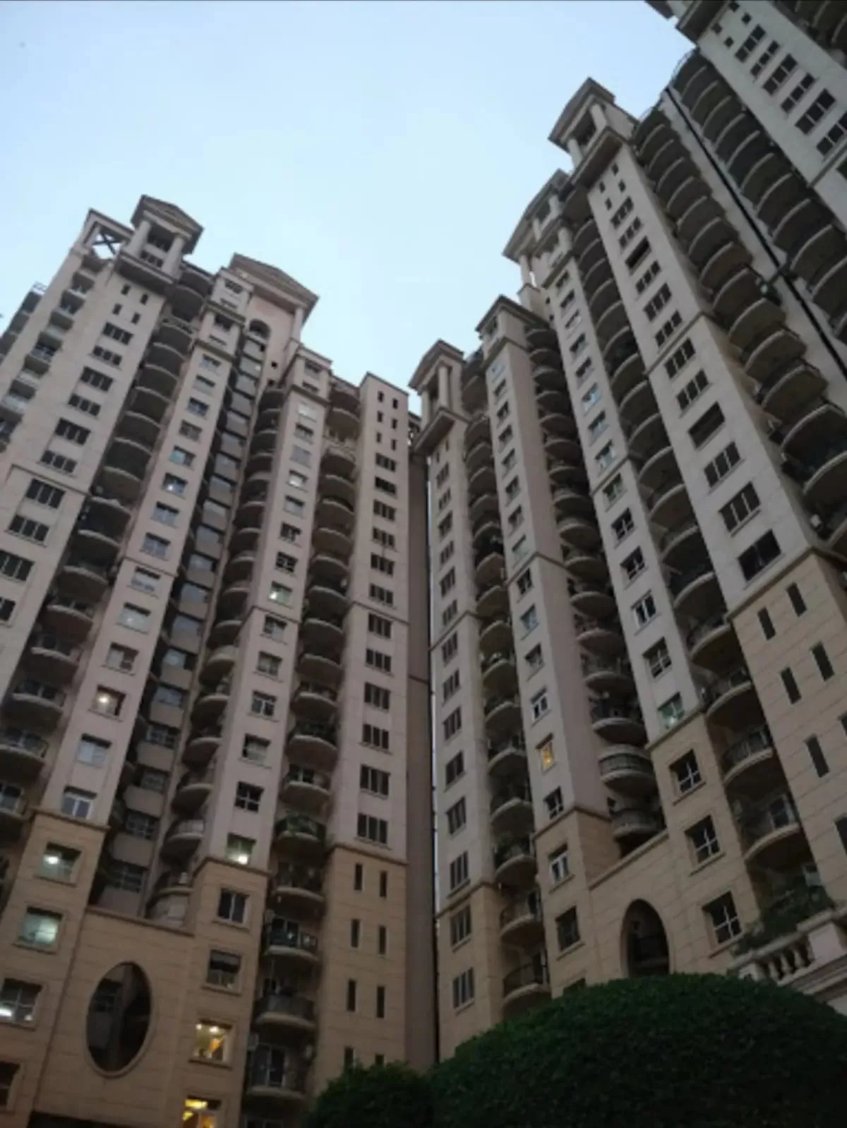 DLF Hamilton Court 2 Elevation Faced View
