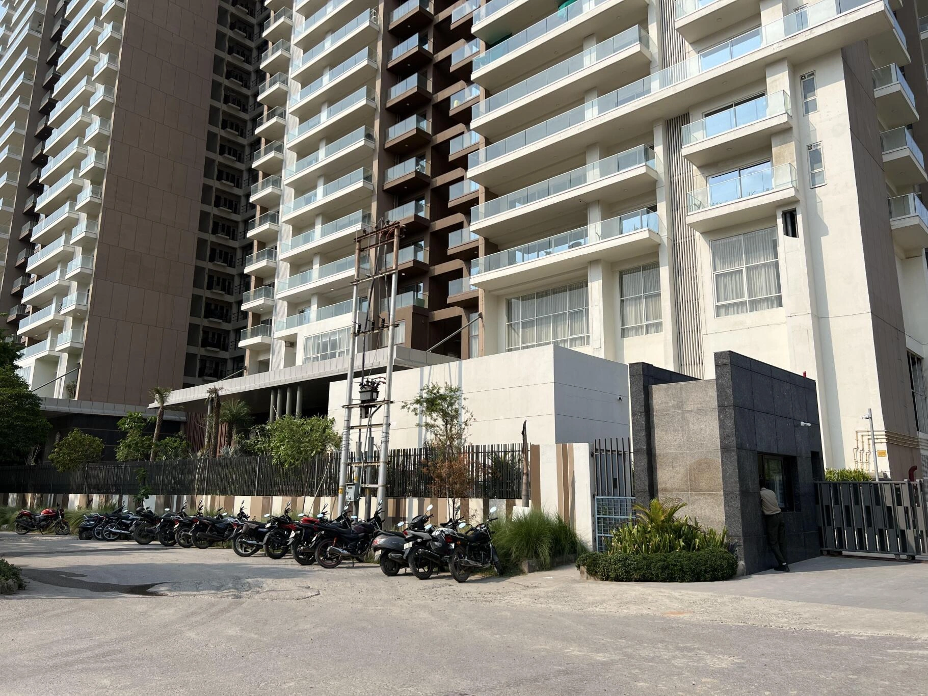 3 BHK Apartment For Sale in Kalpataru Vista
