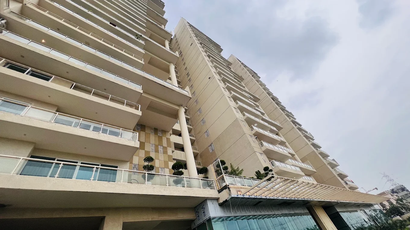 Mahagun Meadows Villas