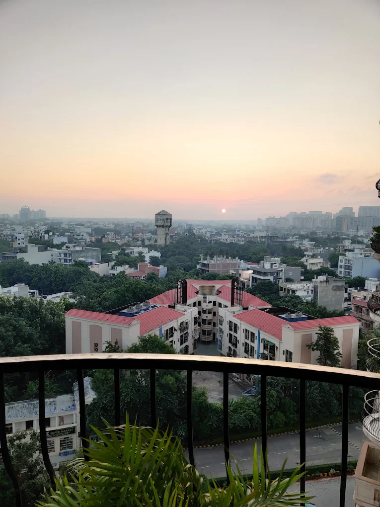 4 BHK 2690 Sq.Ft. Apartment for Sale in DLF Windsor Court
