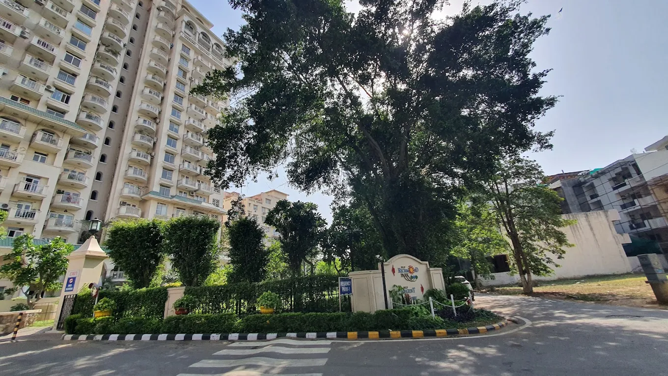 3 BHK 2040 Sq.Ft. Apartment for Sale in DLF Richmond Park